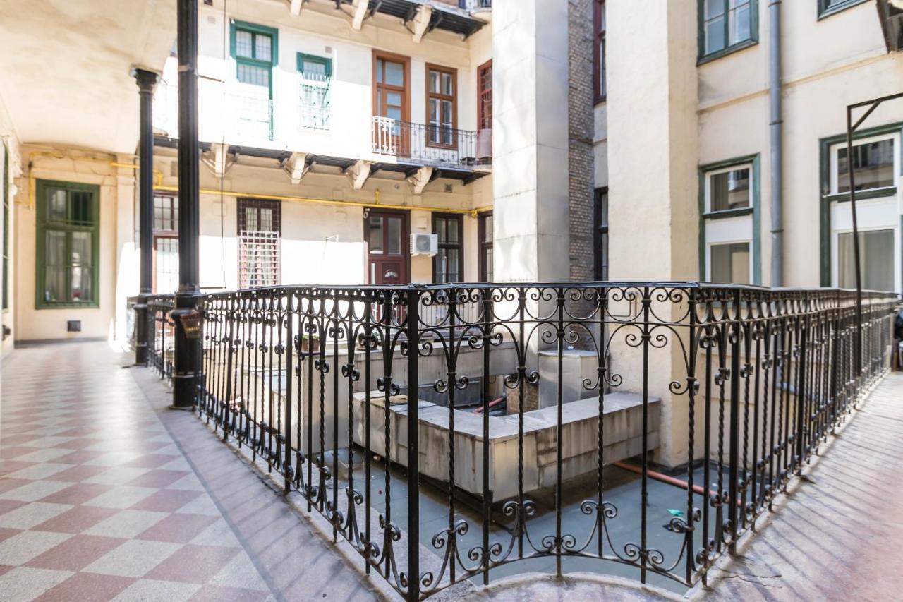 Katarina Apartment Blaha Square Budapest Exterior photo